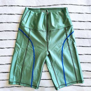 Bandier ALL ACCESS Ultra High Rise Zip Front 9in Biker Short